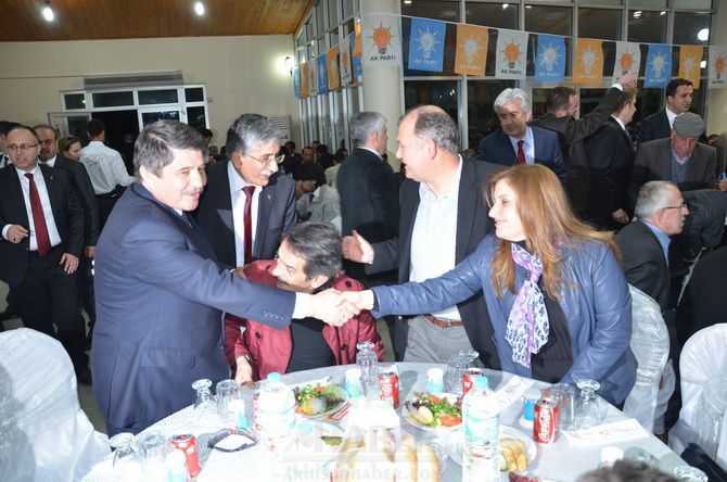 Spor Bakanının Katılımı ile Ak Parti Akhisar Teşkilatı STK ve Muhtarlar İle Buluştu